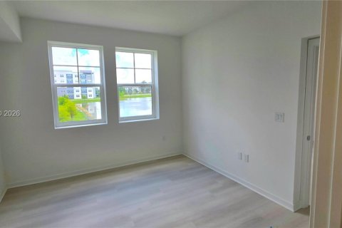 Condo in Orlando, Florida, 3 bedrooms  № 2077576 - photo 10