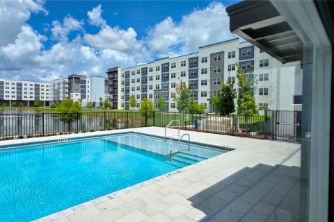Condo in Orlando, Florida, 3 bedrooms  № 2077576 - photo 30