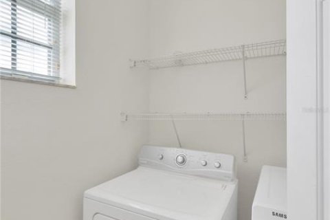 House in Apollo Beach, Florida 5 bedrooms, 273.13 sq.m. № 1662210 - photo 28