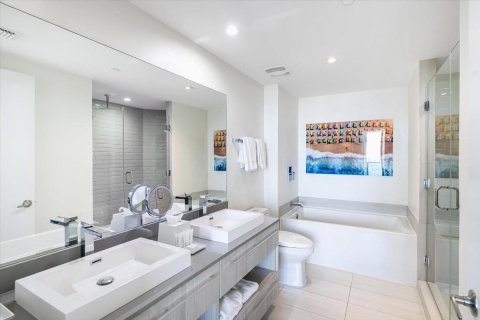Купить кондоминиум в Холливуд, Флорида 3 комнаты, 99.87м2, № 2147002 - фото 24