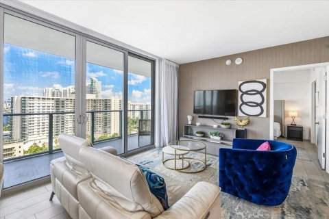 Купить кондоминиум в Холливуд, Флорида 3 комнаты, 99.87м2, № 2147002 - фото 13