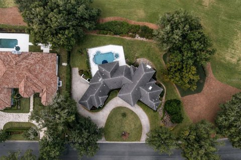 House in Windermere, Florida 4 bedrooms, 312.62 sq.m. № 2350310
