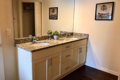 Townhouse in Kissimmee, Florida 3 bedrooms, 120.77 sq.m. № 1849500 - photo 13