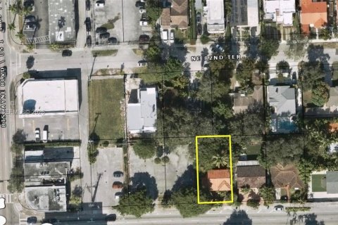 Дом в Майами, Флорида 2 спальни, 85.84м2 № 2025930