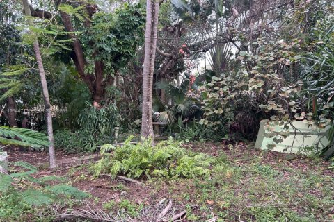 Casa en venta en Miami, Florida, 2 dormitorios, 85.84 m2 № 2025930 - foto 12