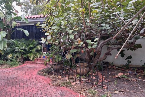 Купить виллу или дом в Майами, Флорида 2 спальни, 85.84м2, № 2025930 - фото 3