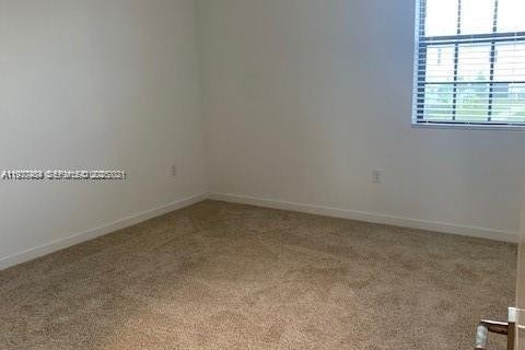 Снять в аренду таунхаус в Флорида-Сити, Флорида 3 спальни, 136.19м2, № 1989213 - фото 9