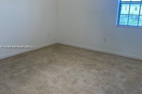 Снять в аренду таунхаус в Флорида-Сити, Флорида 3 спальни, 136.19м2, № 1989213 - фото 6