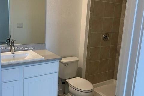 Снять в аренду таунхаус в Флорида-Сити, Флорида 3 спальни, 136.19м2, № 1989213 - фото 7