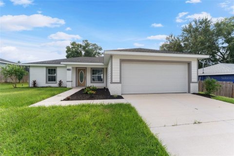House in Summerfield, Florida 3 bedrooms, 127.83 sq.m. № 1876751 - photo 3