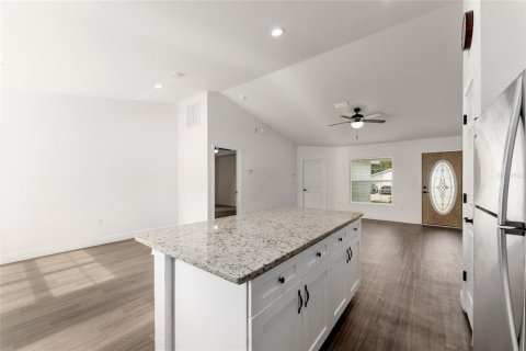 House in Summerfield, Florida 3 bedrooms, 127.83 sq.m. № 1876751 - photo 13