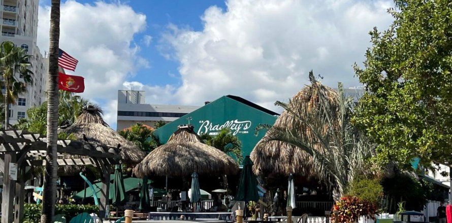 Condo in West Palm Beach, Florida, 1 bedroom  № 1068445