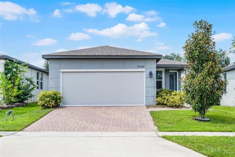 House in Leesburg, Florida 4 bedrooms, 157.93 sq.m. № 1844867 - photo 1