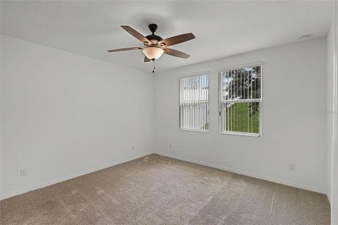 House in Leesburg, Florida 4 bedrooms, 157.93 sq.m. № 1844867 - photo 9
