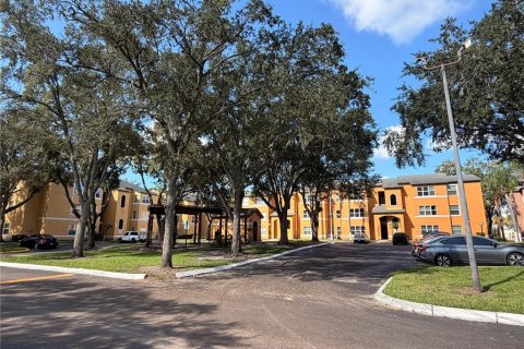 Condo in Orlando, Florida, 1 bedroom № 2369356