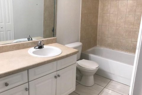 Condo in Orlando, Florida, 1 bedroom  № 2369356 - photo 7