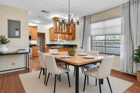 Снять в аренду виллу или дом в Майами-Бич, Флорида 3 спальни, 219.53м2, № 1984420 - фото 19