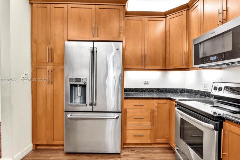 Снять в аренду виллу или дом в Майами-Бич, Флорида 3 спальни, 219.53м2, № 1984420 - фото 15