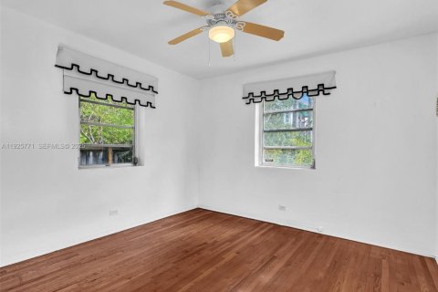 Снять в аренду виллу или дом в Майами-Бич, Флорида 3 спальни, 219.53м2, № 1984420 - фото 21