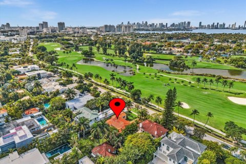 Снять в аренду виллу или дом в Майами-Бич, Флорида 3 спальни, 219.53м2, № 1984420 - фото 3