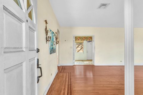 Снять в аренду виллу или дом в Майами-Бич, Флорида 3 спальни, 219.53м2, № 1984420 - фото 11