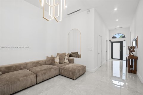 Villa ou maison à louer à Miami, Floride: 4 chambres, 212.47 m2 № 1933259 - photo 6