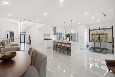 Villa ou maison à louer à Miami, Floride: 4 chambres, 212.47 m2 № 1933259 - photo 9