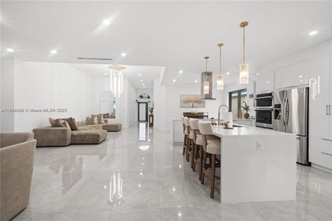 Villa ou maison à louer à Miami, Floride: 4 chambres, 212.47 m2 № 1933259 - photo 19