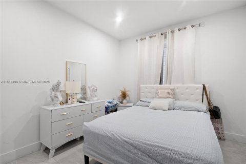 Villa ou maison à louer à Miami, Floride: 4 chambres, 212.47 m2 № 1933259 - photo 30