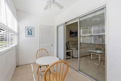 Copropriété à vendre à Palm Springs, Floride: 1 chambre, 83.61 m2 № 2248381 - photo 12