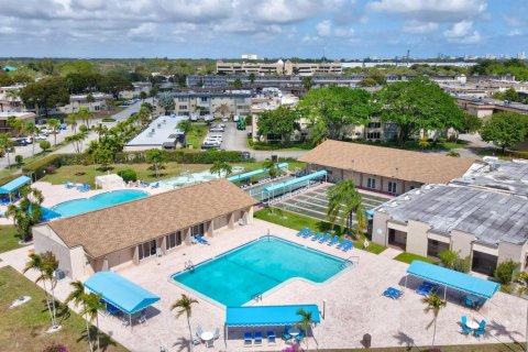 Copropriété à vendre à Palm Springs, Floride: 1 chambre, 83.61 m2 № 2248381 - photo 25
