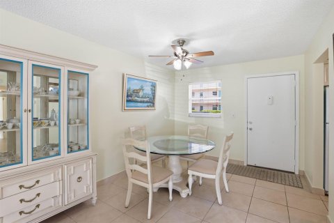 Copropriété à vendre à Palm Springs, Floride: 1 chambre, 83.61 m2 № 2248381 - photo 5