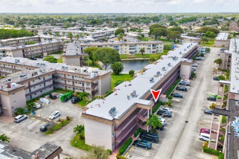 Copropriété à vendre à Palm Springs, Floride: 1 chambre, 83.61 m2 № 2248381 - photo 17