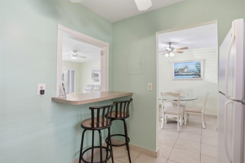 Copropriété à vendre à Palm Springs, Floride: 1 chambre, 83.61 m2 № 2248381 - photo 15