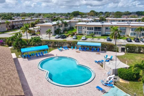Copropriété à vendre à Palm Springs, Floride: 1 chambre, 83.61 m2 № 2248381 - photo 26