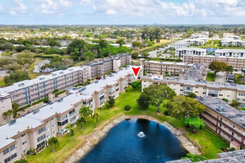 Copropriété à vendre à Palm Springs, Floride: 1 chambre, 83.61 m2 № 2248381 - photo 30
