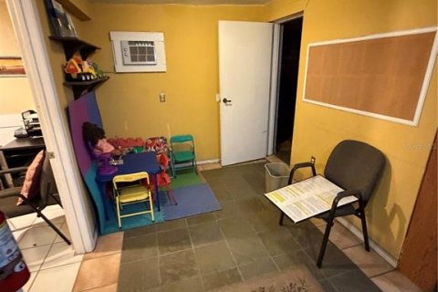 Commercial property in Lakeland, Florida 154.78 sq.m. № 2391017 - photo 14