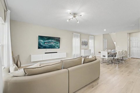 House in Wesley Chapel, Florida 5 bedrooms, 229.47 sq.m. № 2232509 - photo 7