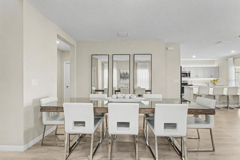House in Wesley Chapel, Florida 5 bedrooms, 229.47 sq.m. № 2232509 - photo 15