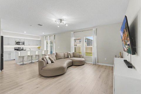 House in Wesley Chapel, Florida 5 bedrooms, 229.47 sq.m. № 2232509 - photo 5