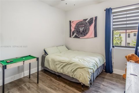 House in Homestead, Florida 4 bedrooms, 258.27 sq.m. № 1986988 - photo 14