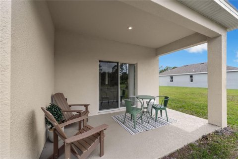 House in Cocoa, Florida 3 bedrooms, 149.02 sq.m. № 1917211 - photo 16