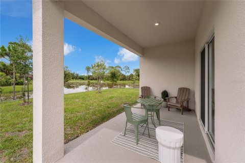 House in Cocoa, Florida 3 bedrooms, 149.02 sq.m. № 1917211 - photo 15