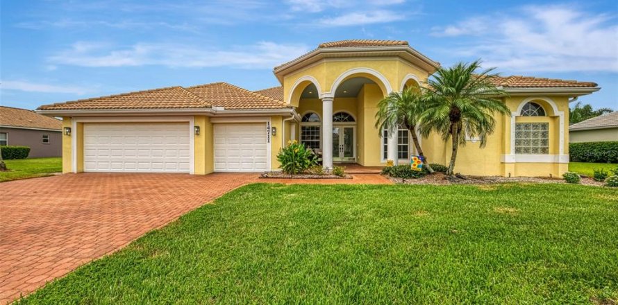 Casa en Bradenton, Florida 4 dormitorios, 281.22 m2 № 1899333