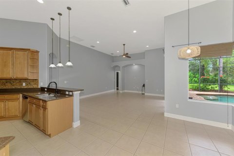 House in Bradenton, Florida 4 bedrooms, 281.22 sq.m. № 1899333 - photo 27