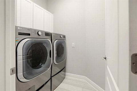 Купить таунхаус в Лейквуд Ранч, Флорида 3 комнаты, 210.14м2, № 2429633 - фото 29