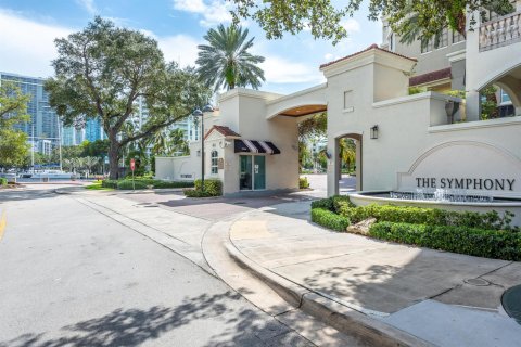 Copropriété à vendre à Fort Lauderdale, Floride: 2 chambres, 92.9 m2 № 2356952 - photo 24