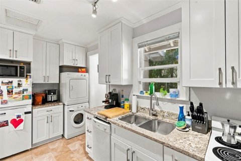 Villa ou maison à vendre à Saint Petersburg, Floride: 3 chambres, 127.65 m2 № 2395810 - photo 22