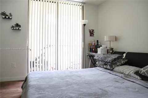 Купить кондоминиум в Майами, Флорида 2 спальни, 89.65м2, № 1716248 - фото 10