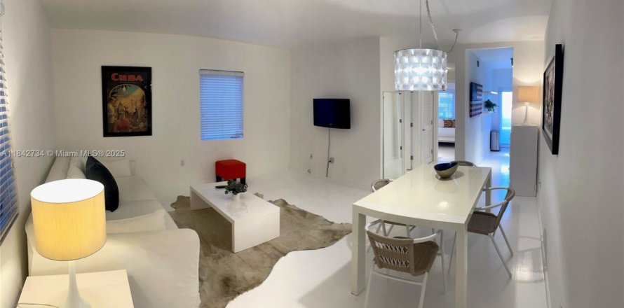 Condominio en Miami Beach, Florida, 1 dormitorio № 1836609